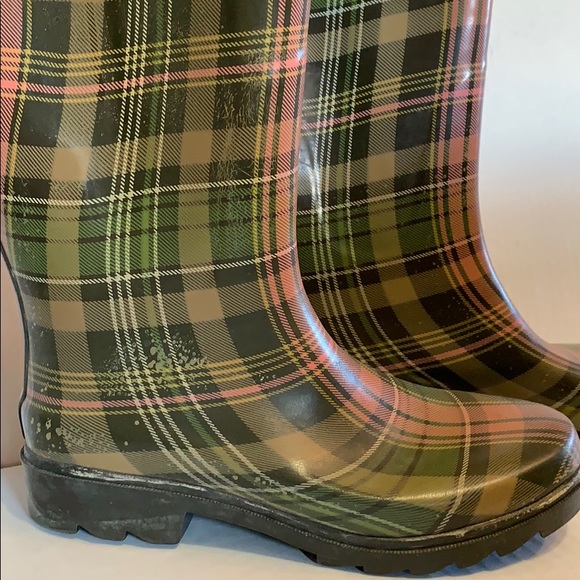 SALE!! ⚡️host pick⚡️Welly Rubber boots size 5 plaid boots - Picture 3 of 11